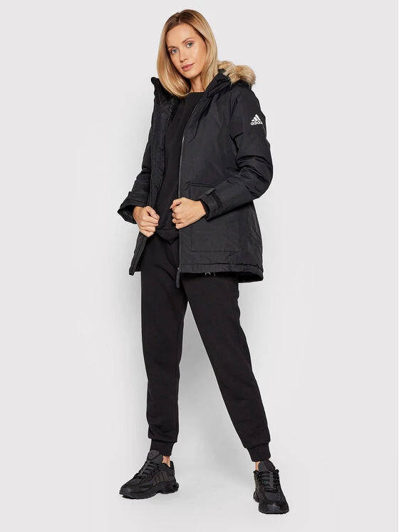 Προώθηση 👏 Adidas Γυναίκες Χειμωνιάτικα Μπουφάν Parka Utilitas GT1707 Μαύρο Relaxed Fit Μαύρο ✨ 2 Προώθηση 👏 Adidas Γυναίκες Χειμωνιάτικα Μπουφάν Parka Utilitas GT1707 Μαύρο Relaxed Fit Μαύρο ✨ - Image 2